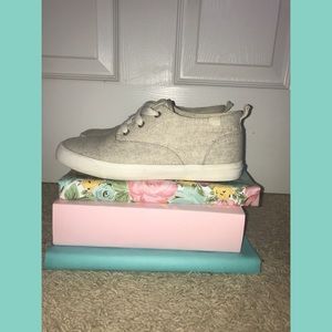 WOMENS KEDS SIZE 8